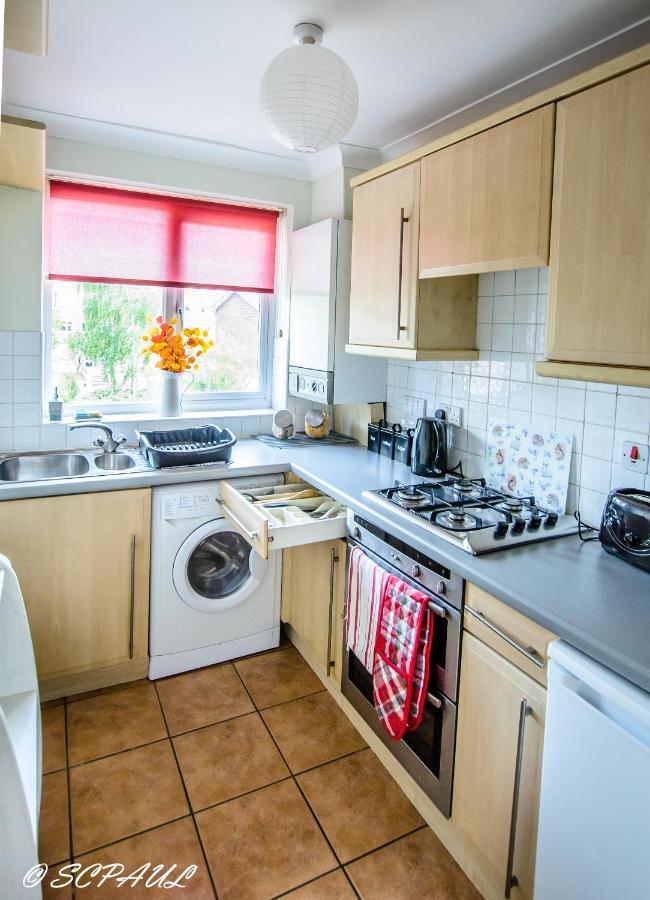 Apple Perch 2Br Flat - Free Parking Apartment Oxford Exterior photo
